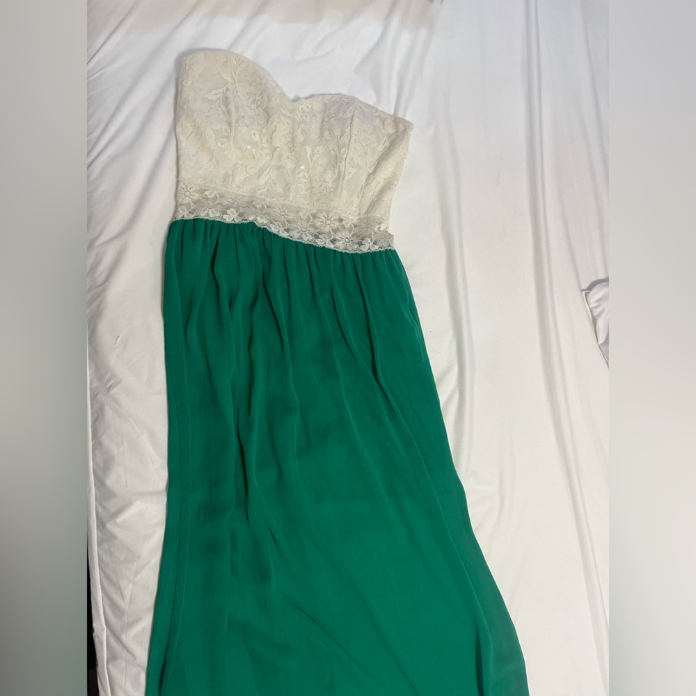 Elegant Green and White Lace Dress